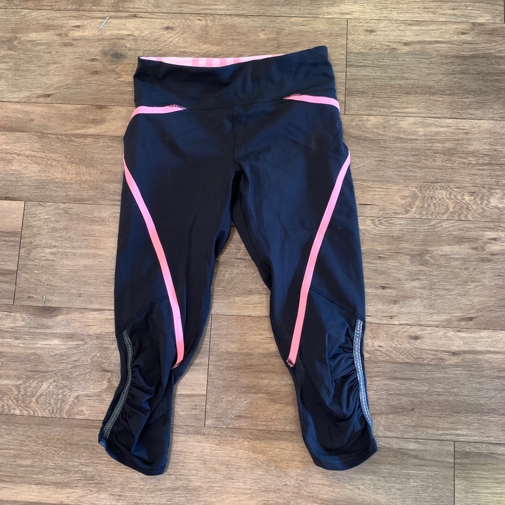 Lululemon Cropped Athletic Pants